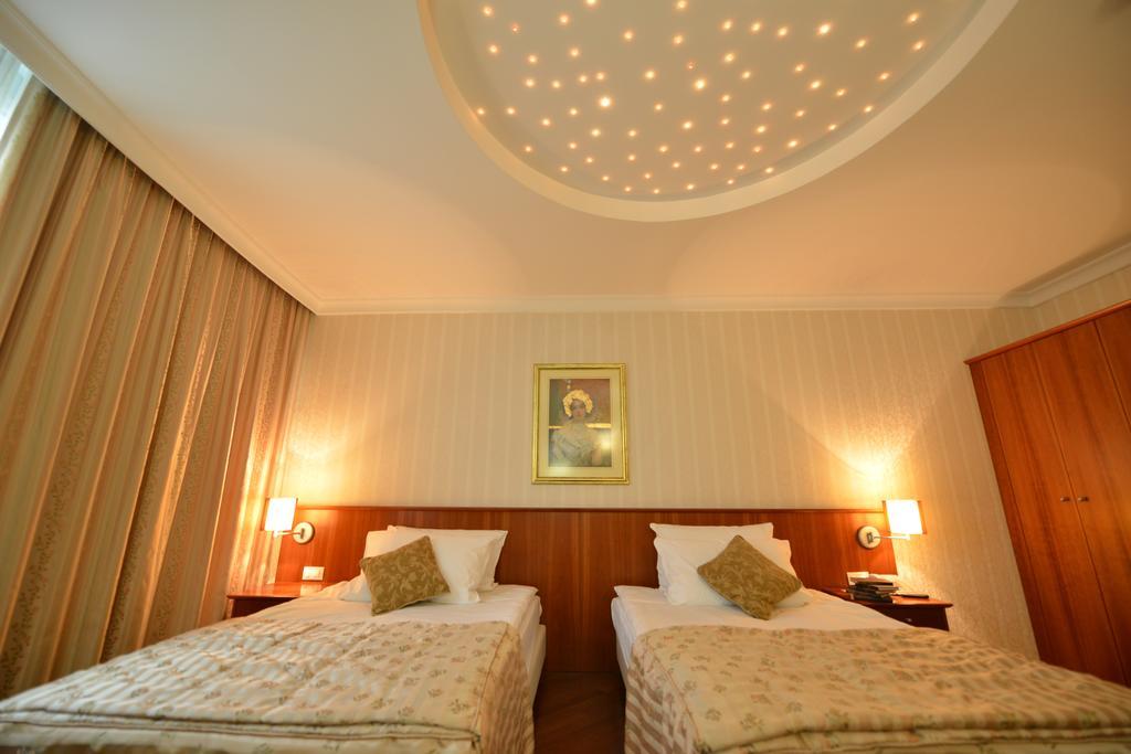 Hotel Karpos Скоп'є Екстер'єр фото