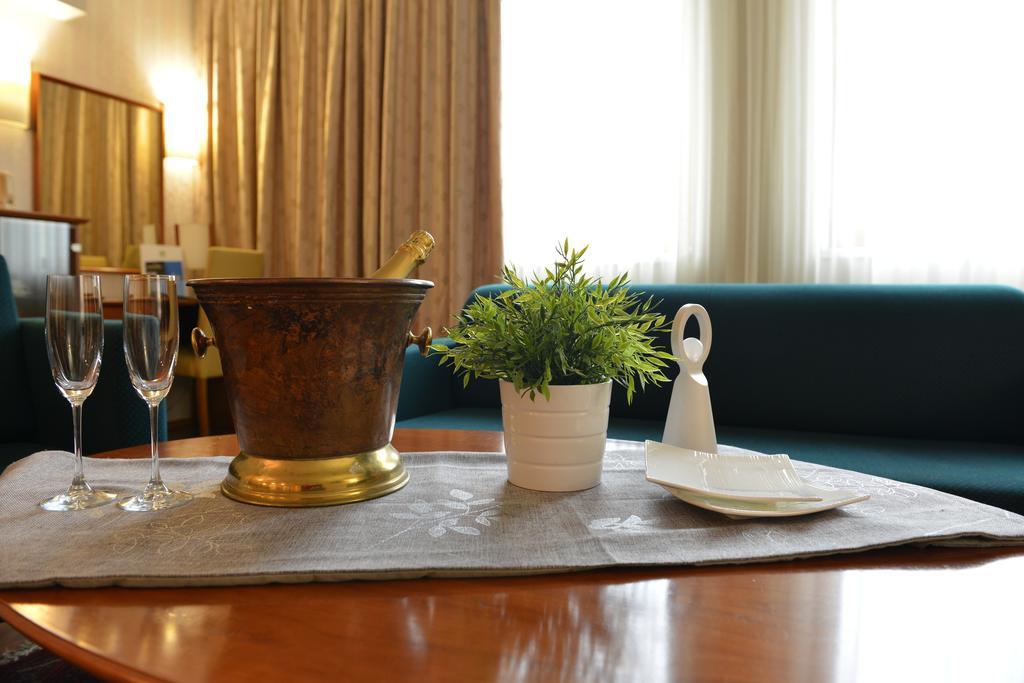 Hotel Karpos Скоп'є Екстер'єр фото