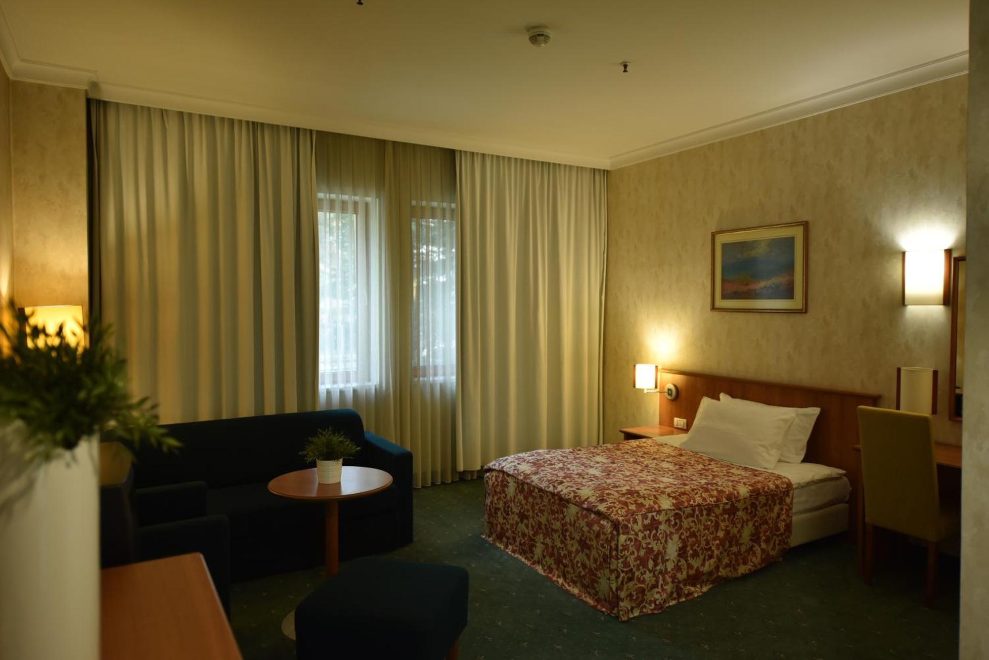 Hotel Karpos Скоп'є Номер фото
