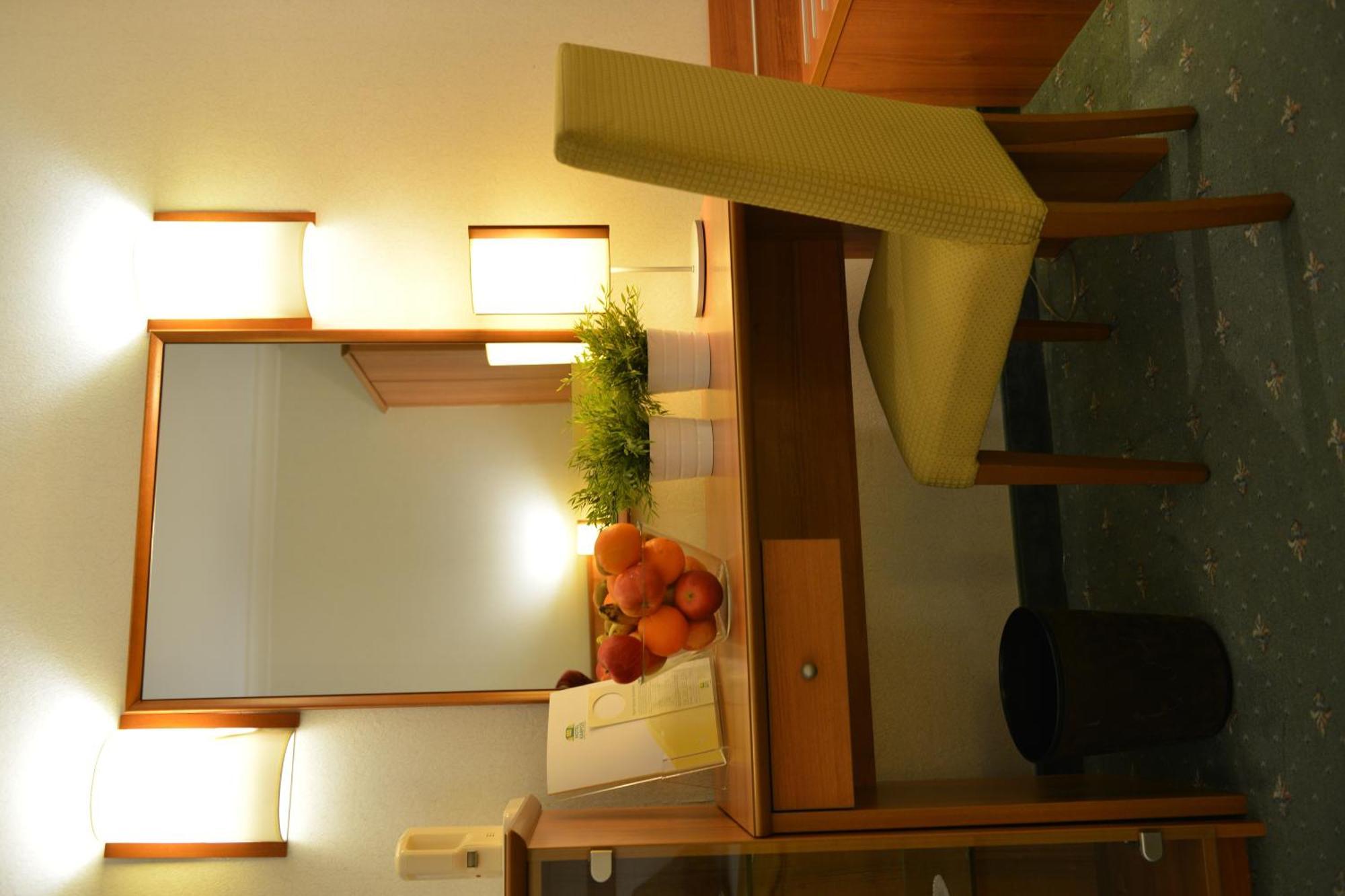 Hotel Karpos Скоп'є Номер фото