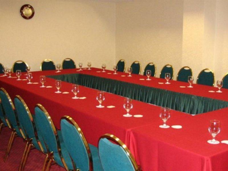 Hotel Karpos Скоп'є Екстер'єр фото