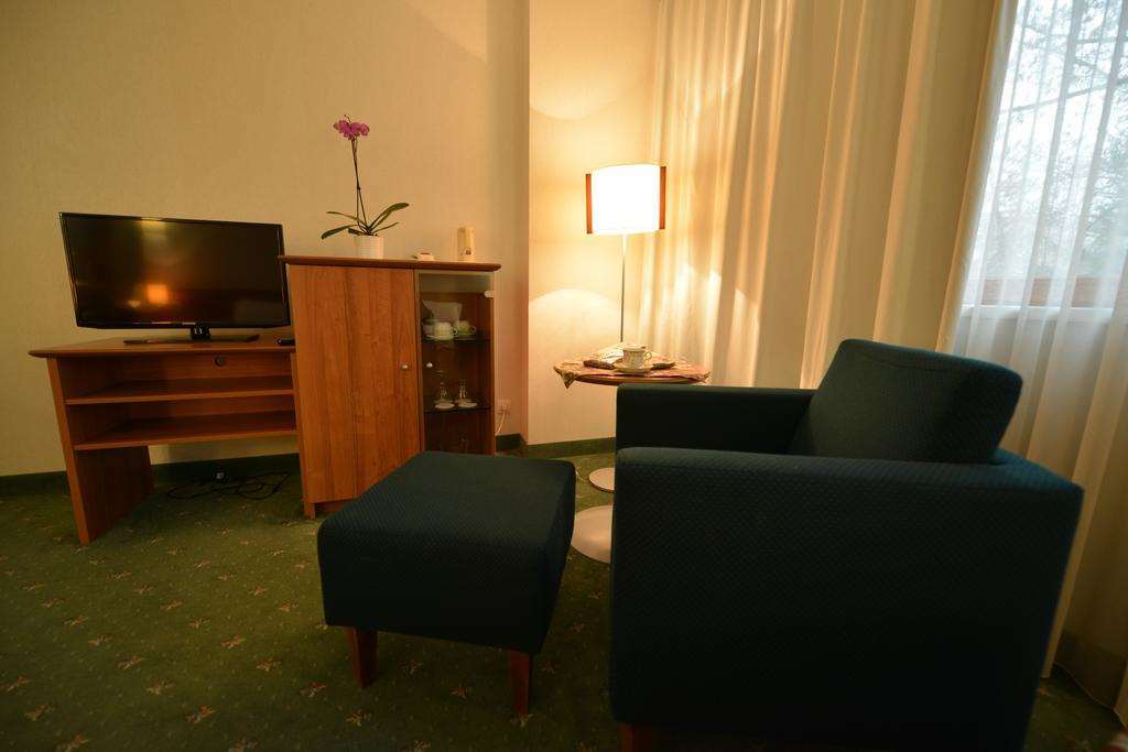 Hotel Karpos Скоп'є Номер фото